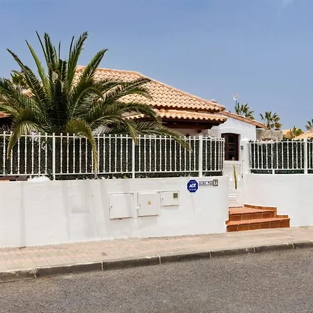 Relax Deluxe Private Pool By Holidays