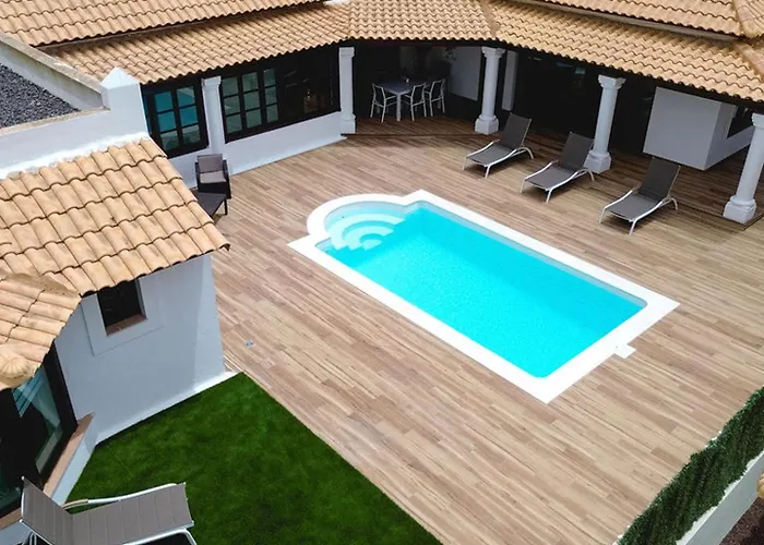 Relax Deluxe Private Pool By Holidays ヴィラ